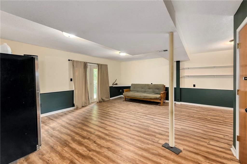 1104 N Viking Drive — photo 23