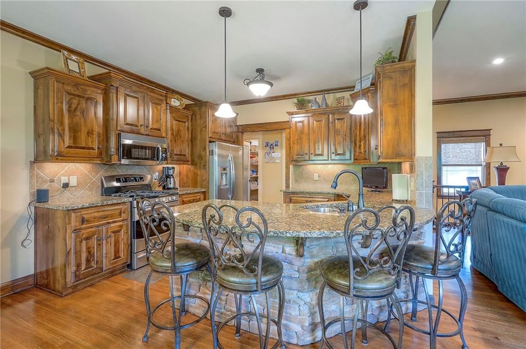 Photo 18 of 68 - 1605 NE 94th Street