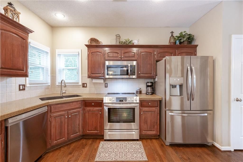 6352 NOBLE Street — photo 11
