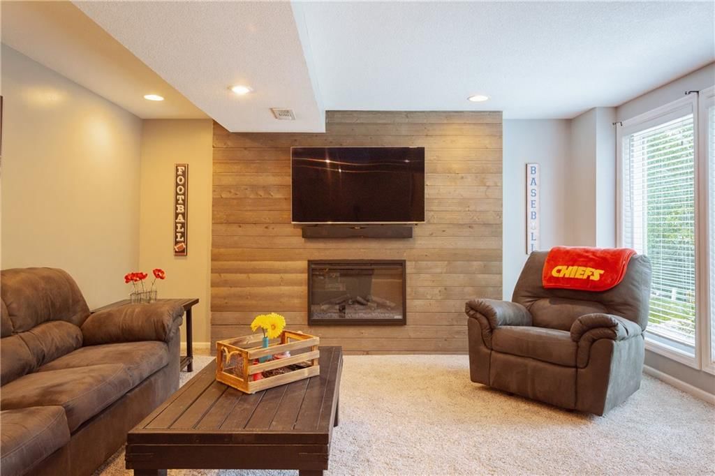 6352 NOBLE Street — photo 32
