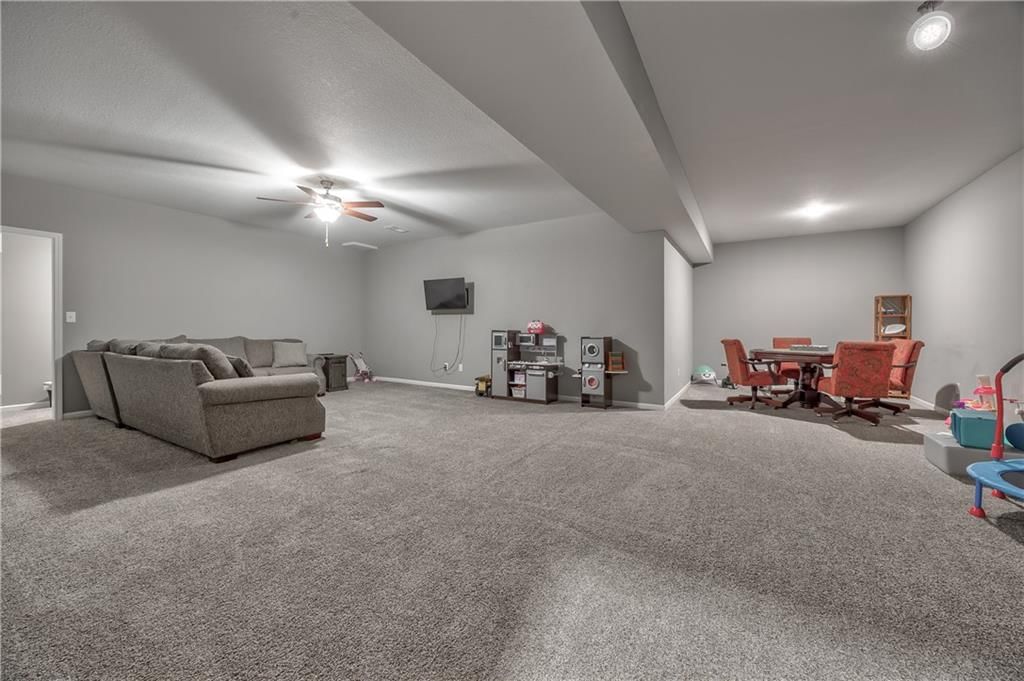 Photo 23 of 30 - 4246 Lakeview Terrace