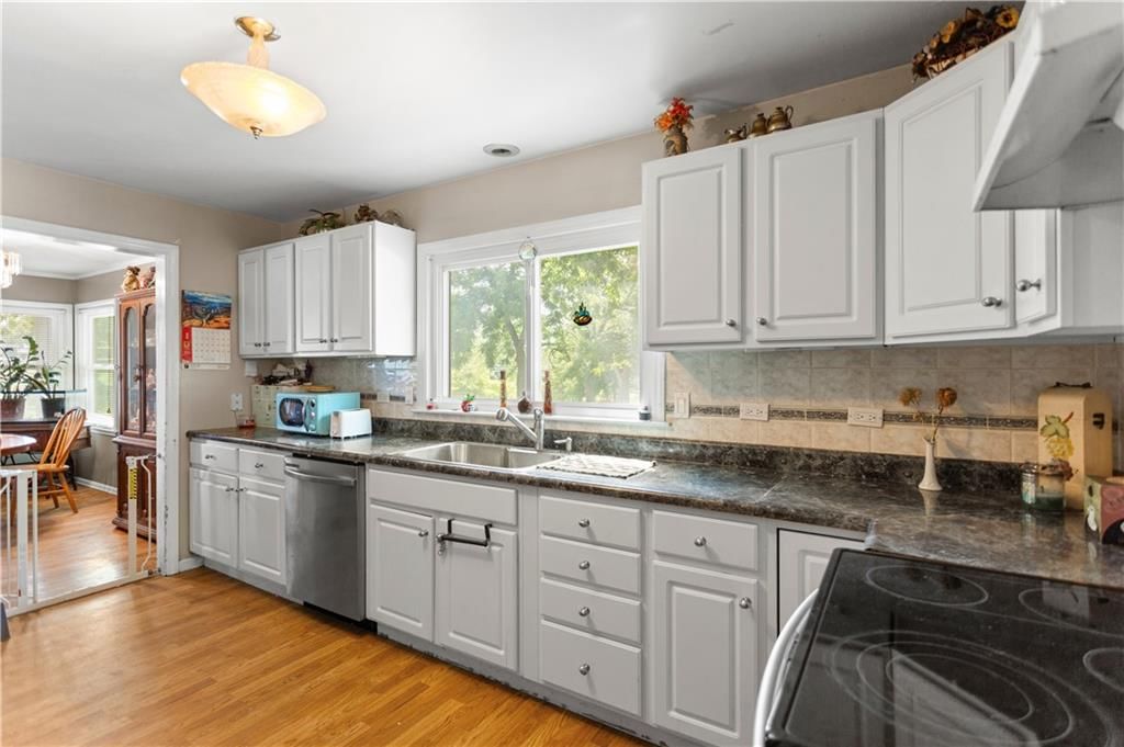 7930 W 67th Street — photo 10