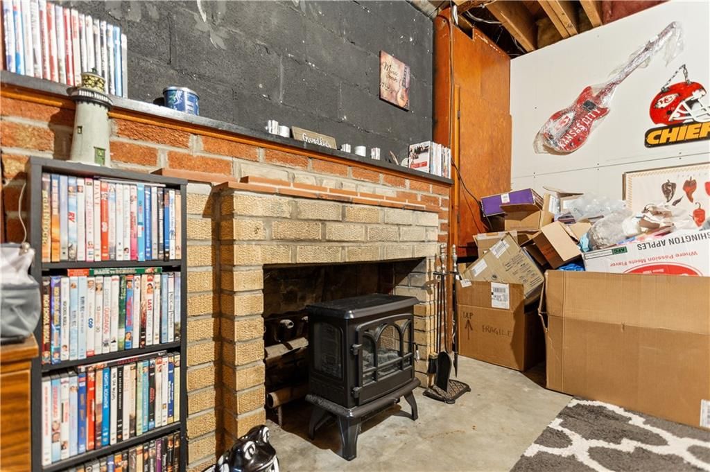 7930 W 67th Street — photo 21