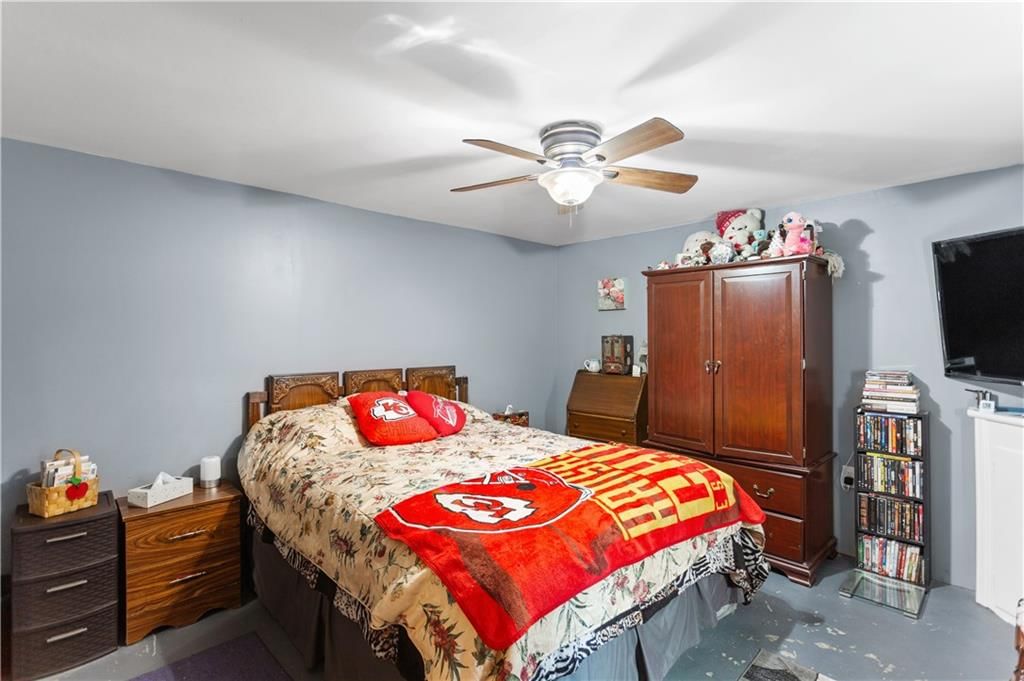7930 W 67th Street — photo 23