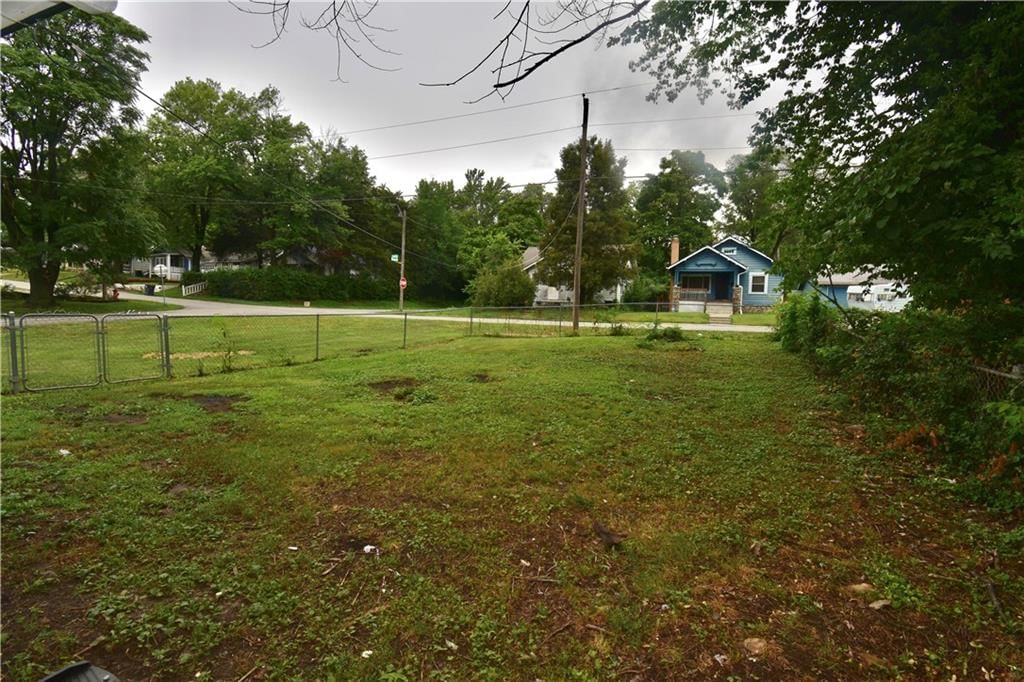 Photo 31 of 36 - 8101 Wayne Avenue
