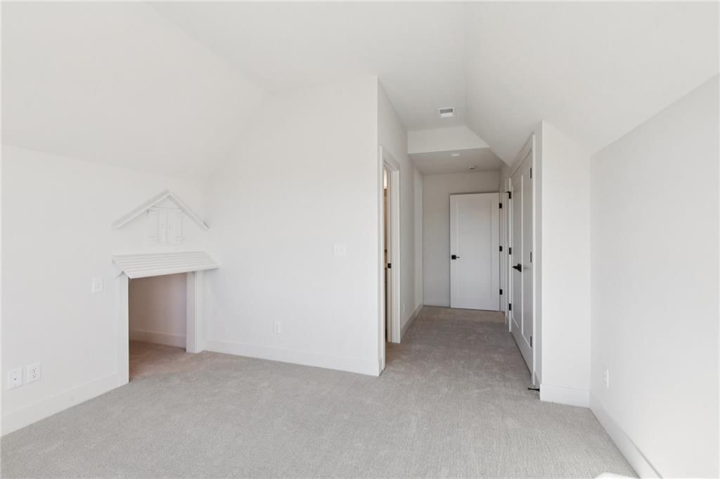 1916 Longview Drive — photo 34