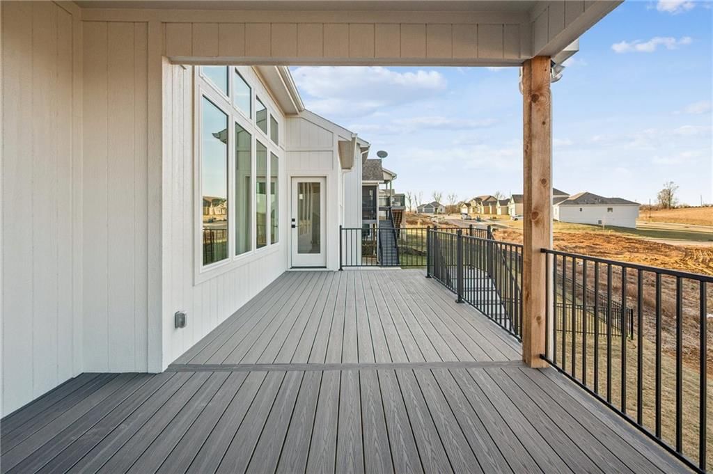 2156 Black Walnut Drive — photo 29