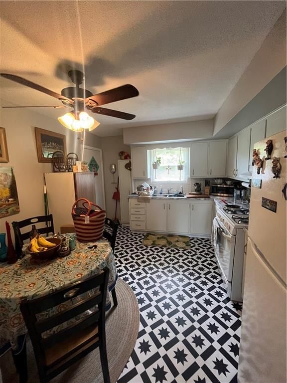 Photo 16 of 30 - 1835-1837 N 77th Street