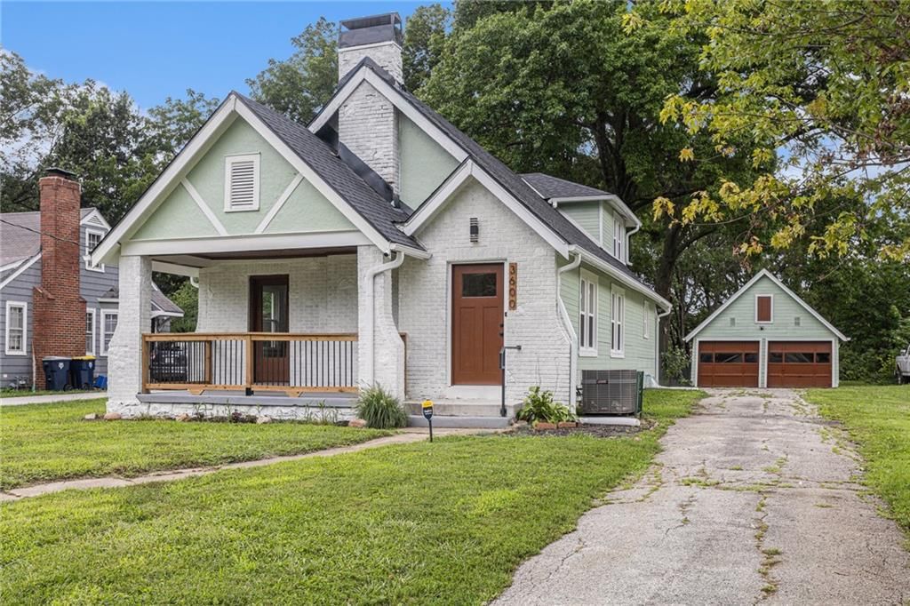 3600 Hunter Avenue, Kansas City, MO
