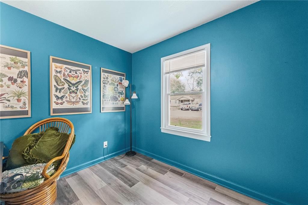 Photo 17 of 25 - 1520 E 18th Street