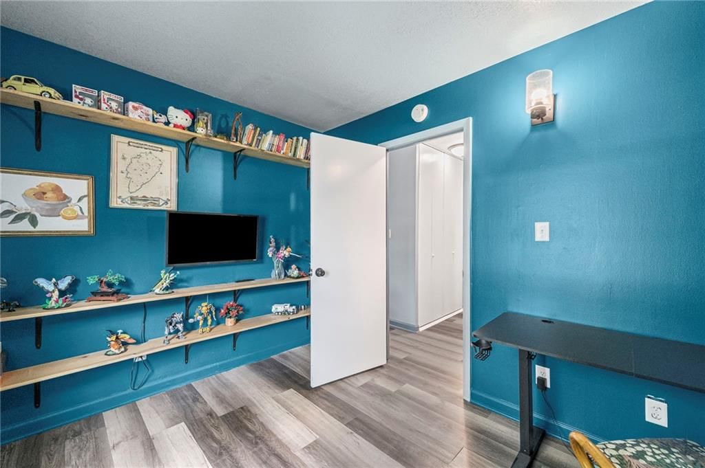 Photo 18 of 25 - 1520 E 18th Street