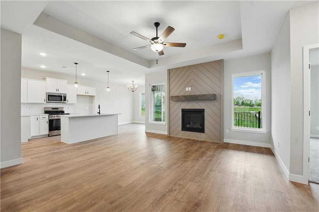 2433 NW Sunnyvale Court — photo 2