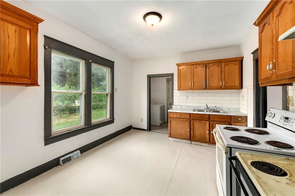 1617 Belmont Avenue — photo 11