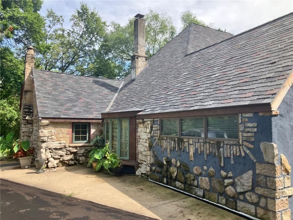 4101 E 100th Terrace, Kansas City, MO: listing photo 3
