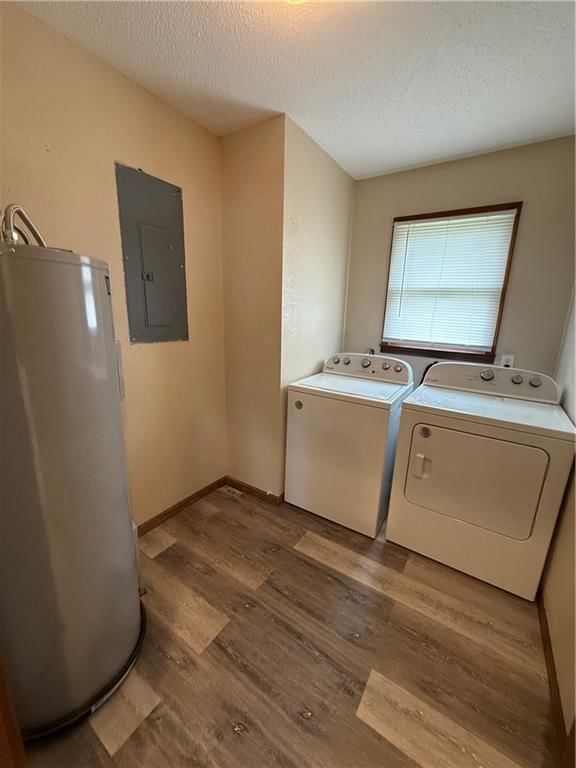 Photo 5 of 15 - 602 Dunnington Street