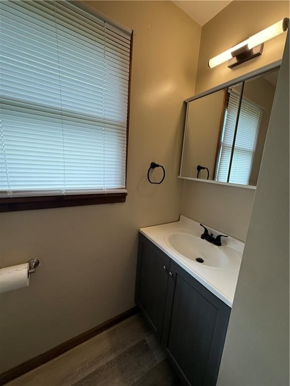 Photo 8 of 15 - 602 Dunnington Street