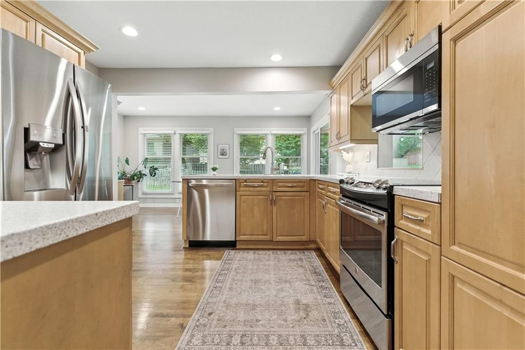 12847 Pembroke Circle — photo 23
