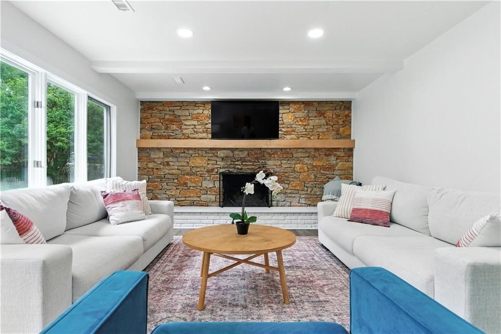 12847 Pembroke Circle — photo 30