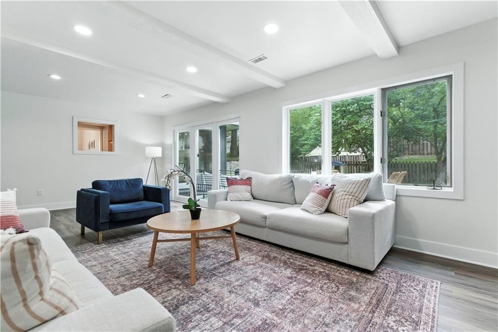 12847 Pembroke Circle — photo 32