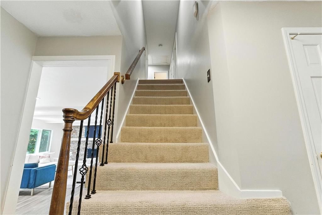 12847 Pembroke Circle — photo 38