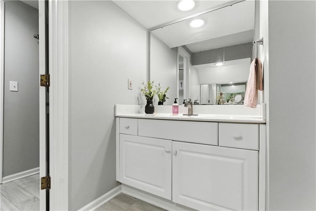 12847 Pembroke Circle — photo 45