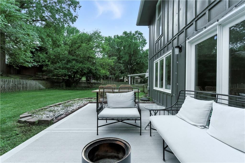 12847 Pembroke Circle — photo 65
