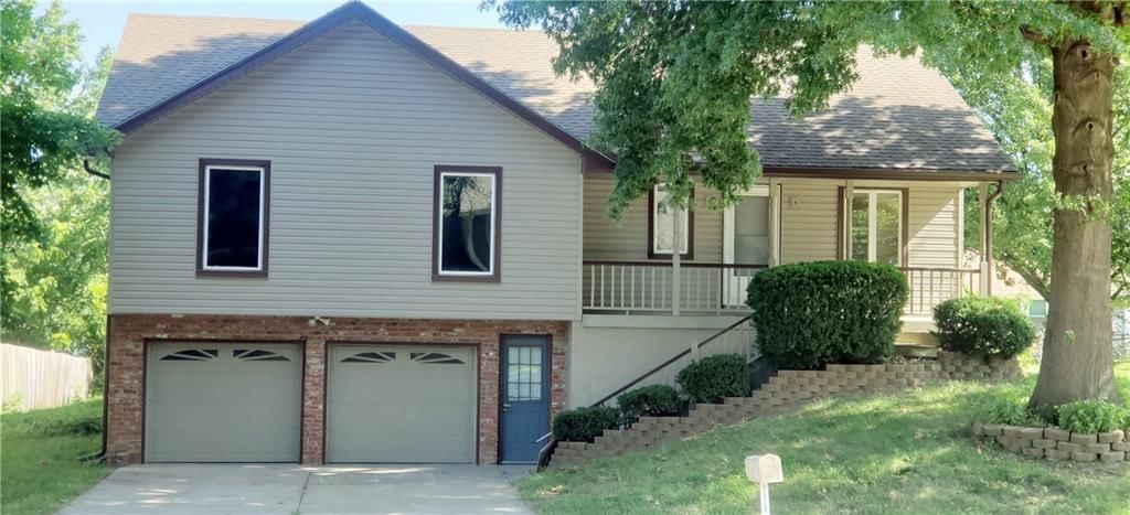 1420 Andrea Drive — photo 2