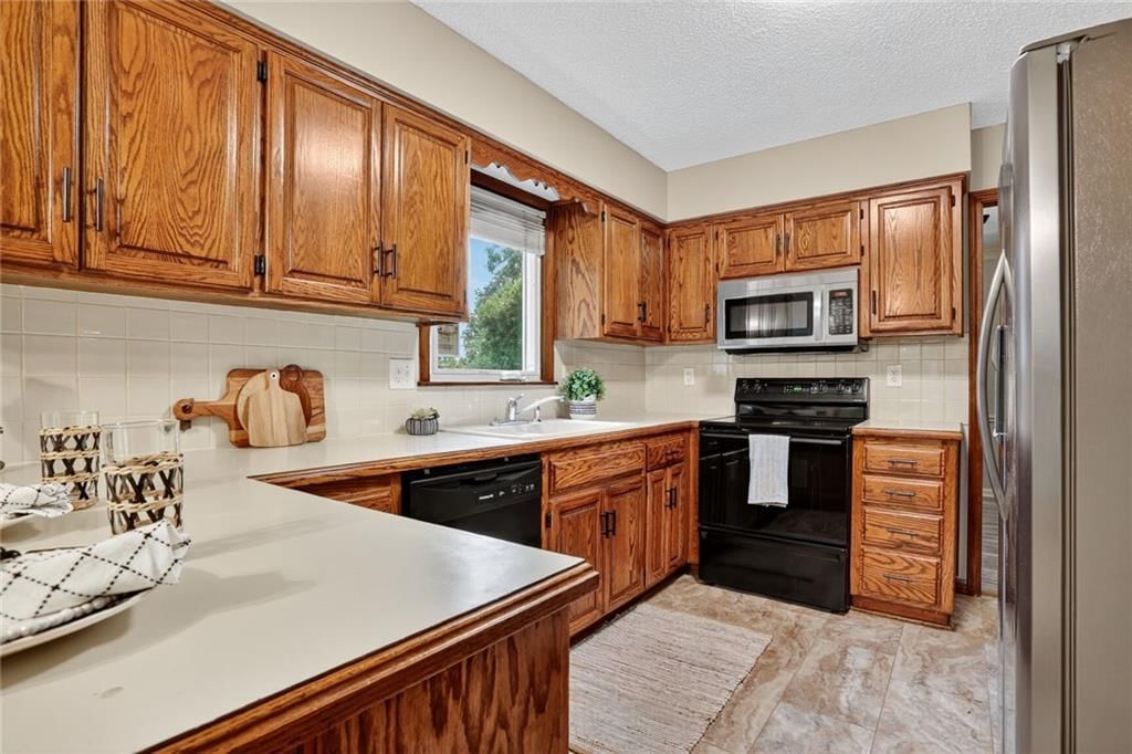 1420 Andrea Drive — photo 5