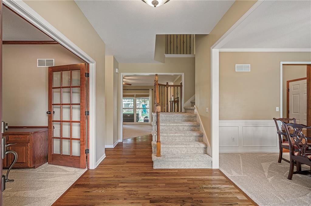 Photo 7 of 76 - 508 NW Ambersham Drive