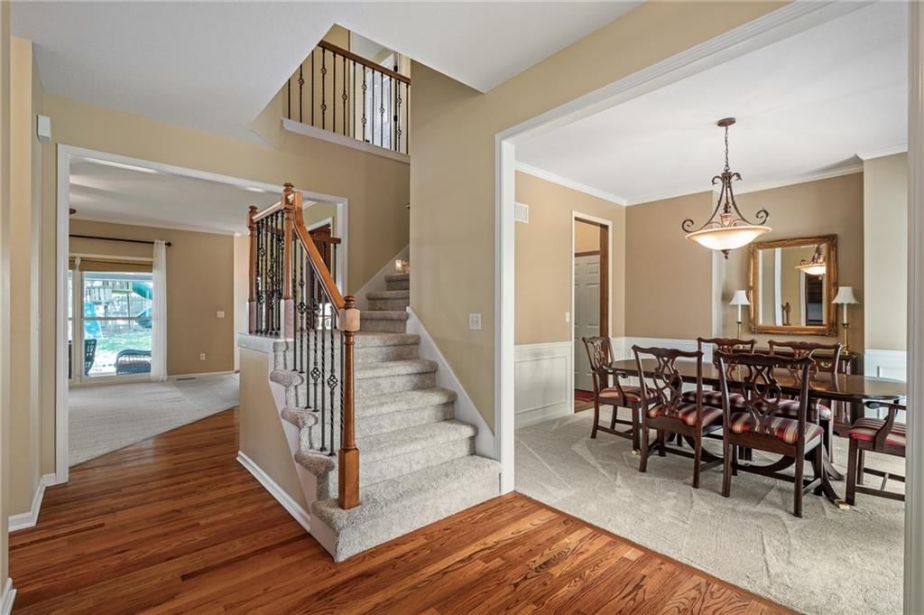 Photo 10 of 76 - 508 NW Ambersham Drive