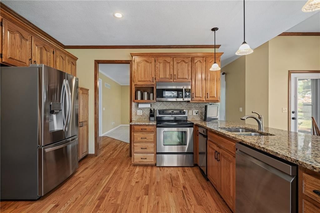 Photo 20 of 76 - 508 NW Ambersham Drive