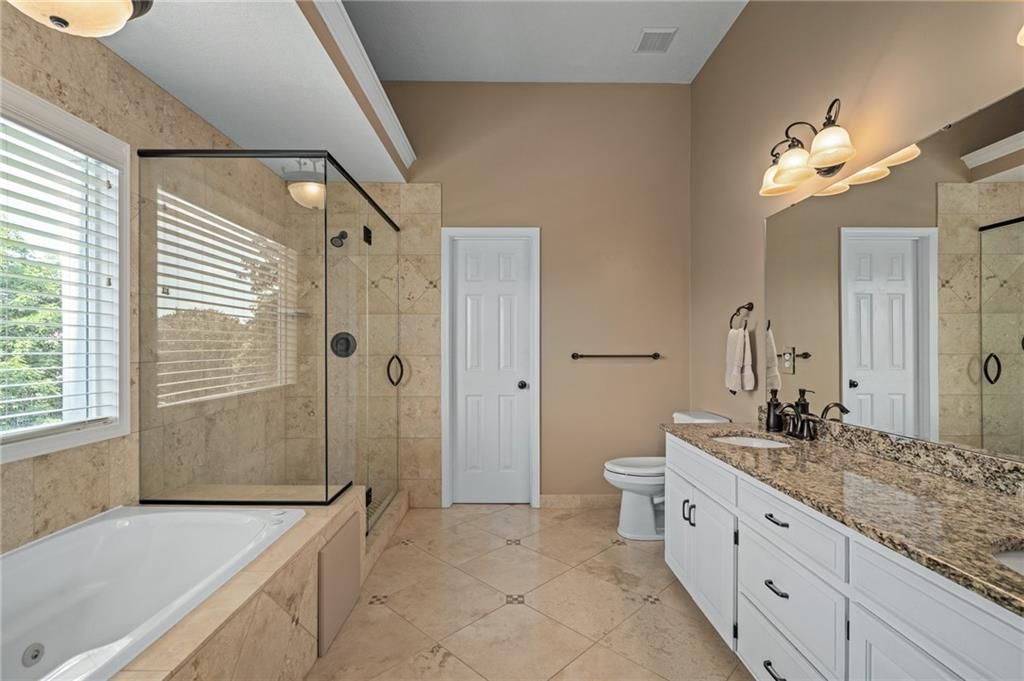 Photo 33 of 76 - 508 NW Ambersham Drive