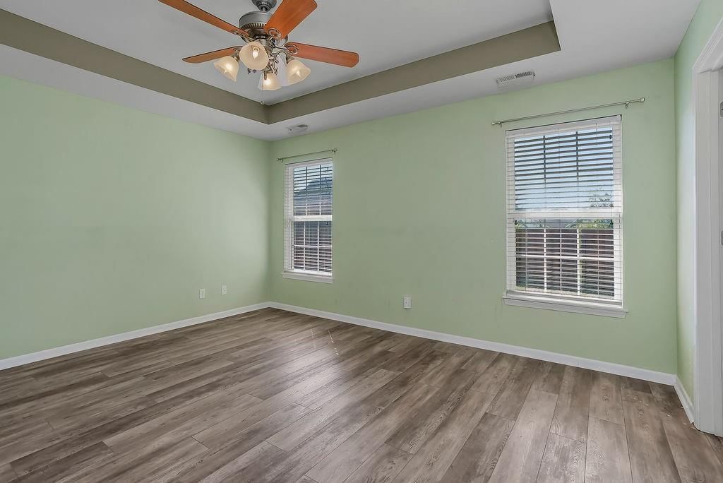 2300 E Sycamore Street — photo 8