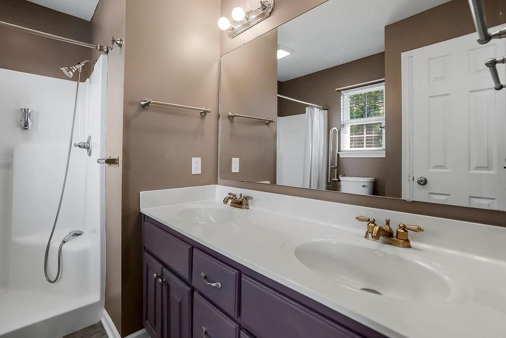 2300 E Sycamore Street — photo 9