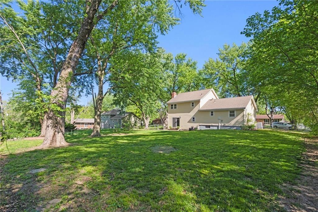 813 NE 113 Terrace — photo 31