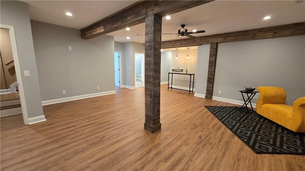 7515 N Eastern Avenue — photo 17