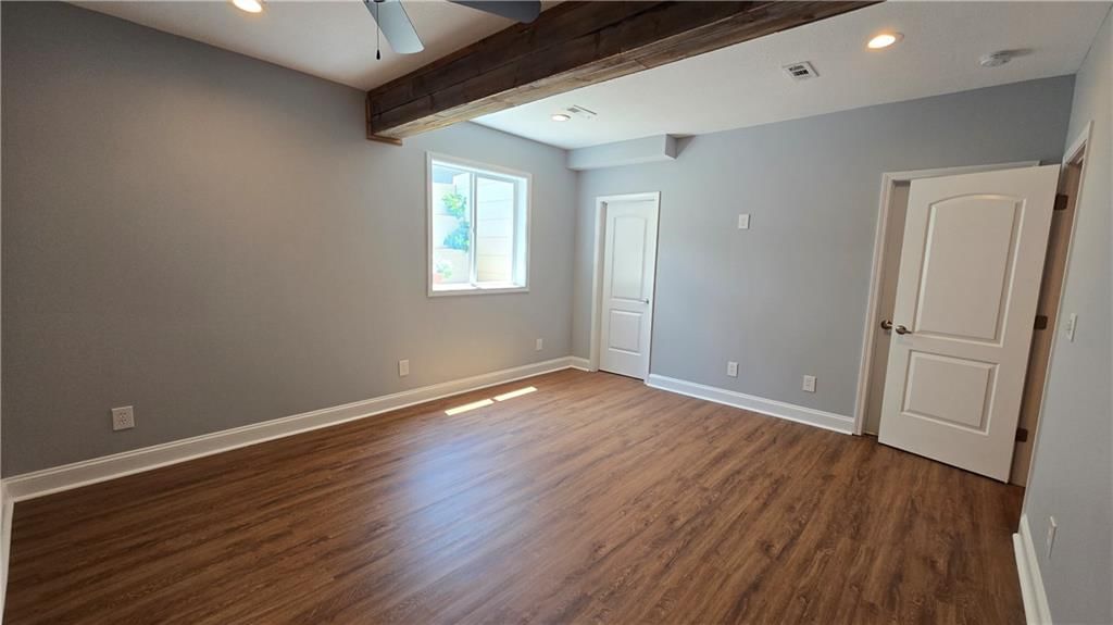 7515 N Eastern Avenue — photo 20