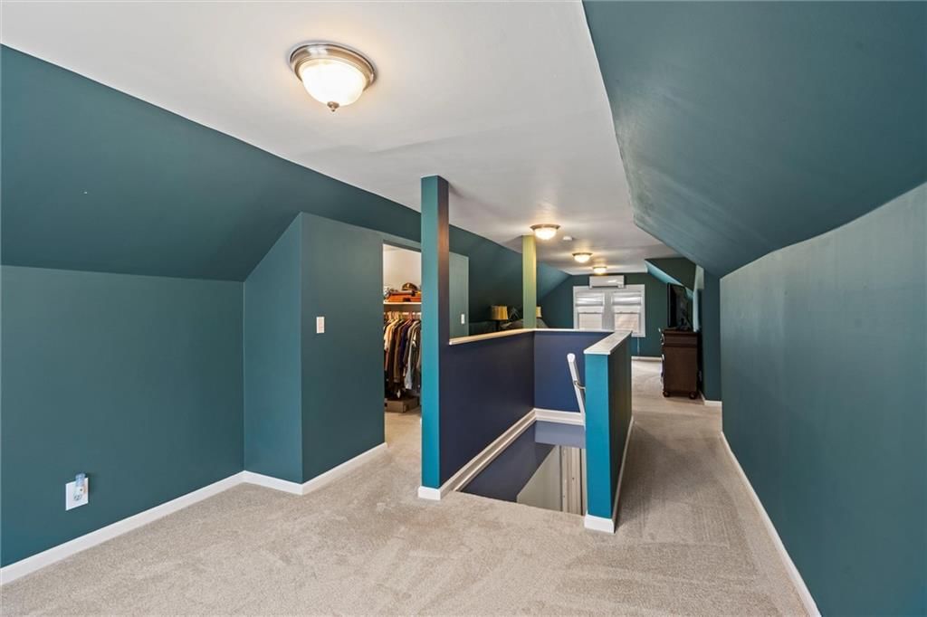 Photo 20 of 30 - 3615 N WALROND Avenue