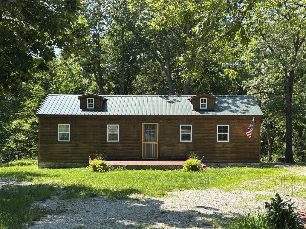 129 Trout Court — photo 2