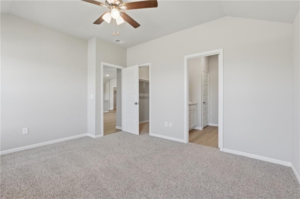 550 W Fountain Street — photo 12