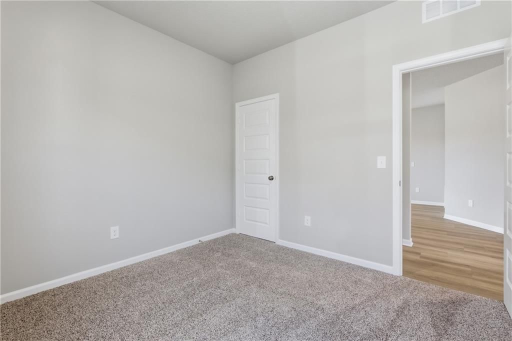 550 W Fountain Street — photo 17