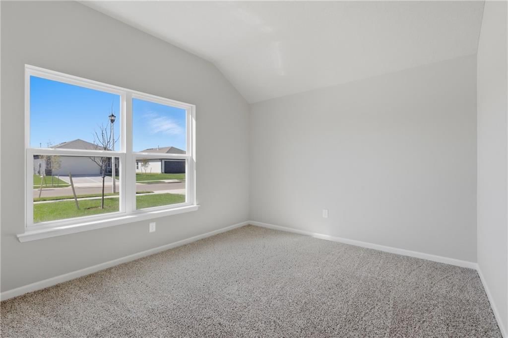 550 W Fountain Street — photo 19
