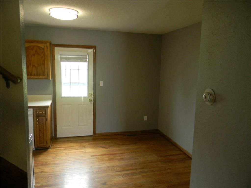 Photo 6 of 14 - 725 SE 10th Street