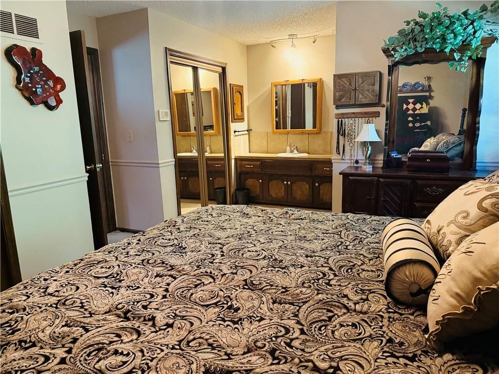 13305 Palmer Avenue — photo 15