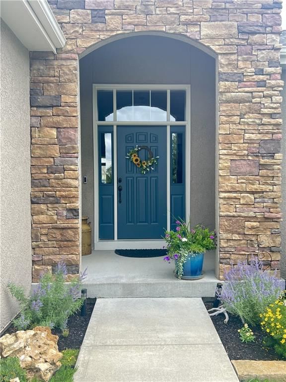 Photo 3 of 50 - 24704 W 77th Street