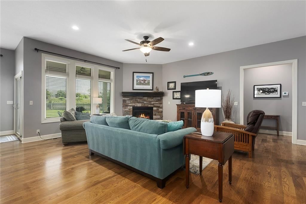 Photo 9 of 50 - 24704 W 77th Street
