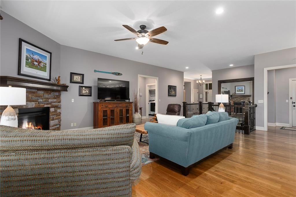 Photo 10 of 50 - 24704 W 77th Street