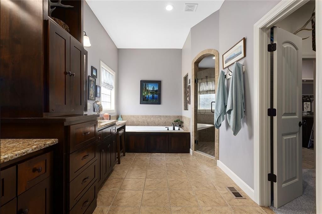 Photo 21 of 50 - 24704 W 77th Street