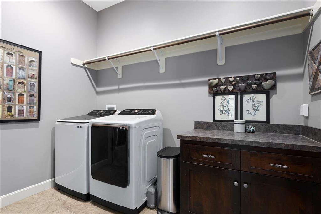 Photo 24 of 50 - 24704 W 77th Street
