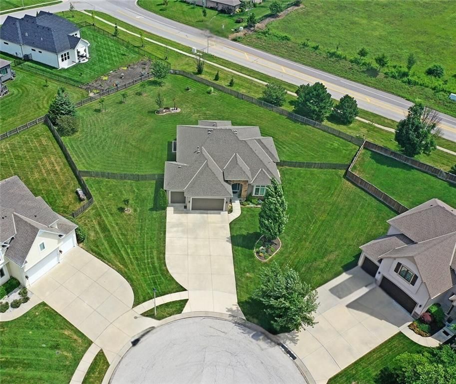 Photo 41 of 50 - 24704 W 77th Street